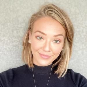 Meet your Posher, Stephanie